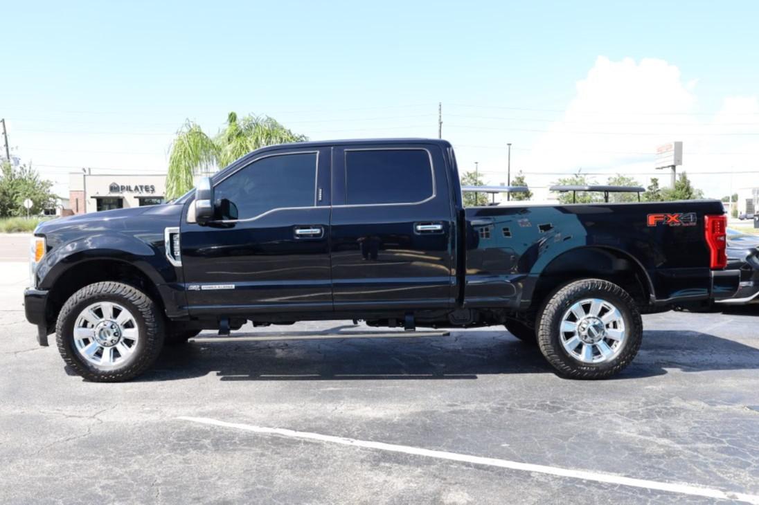 Ford Super Duty F-350 SRW Platinum 4WD Crew Cab 6.75' Box 2017
