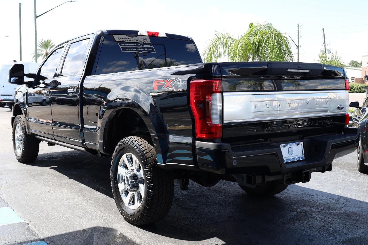 Ford Super Duty F-350 SRW Platinum 4WD Crew Cab 6.75' Box 2017