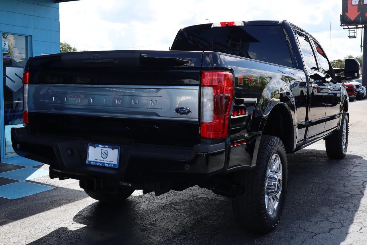 Ford Super Duty F-350 SRW Platinum 4WD Crew Cab 6.75' Box 2017