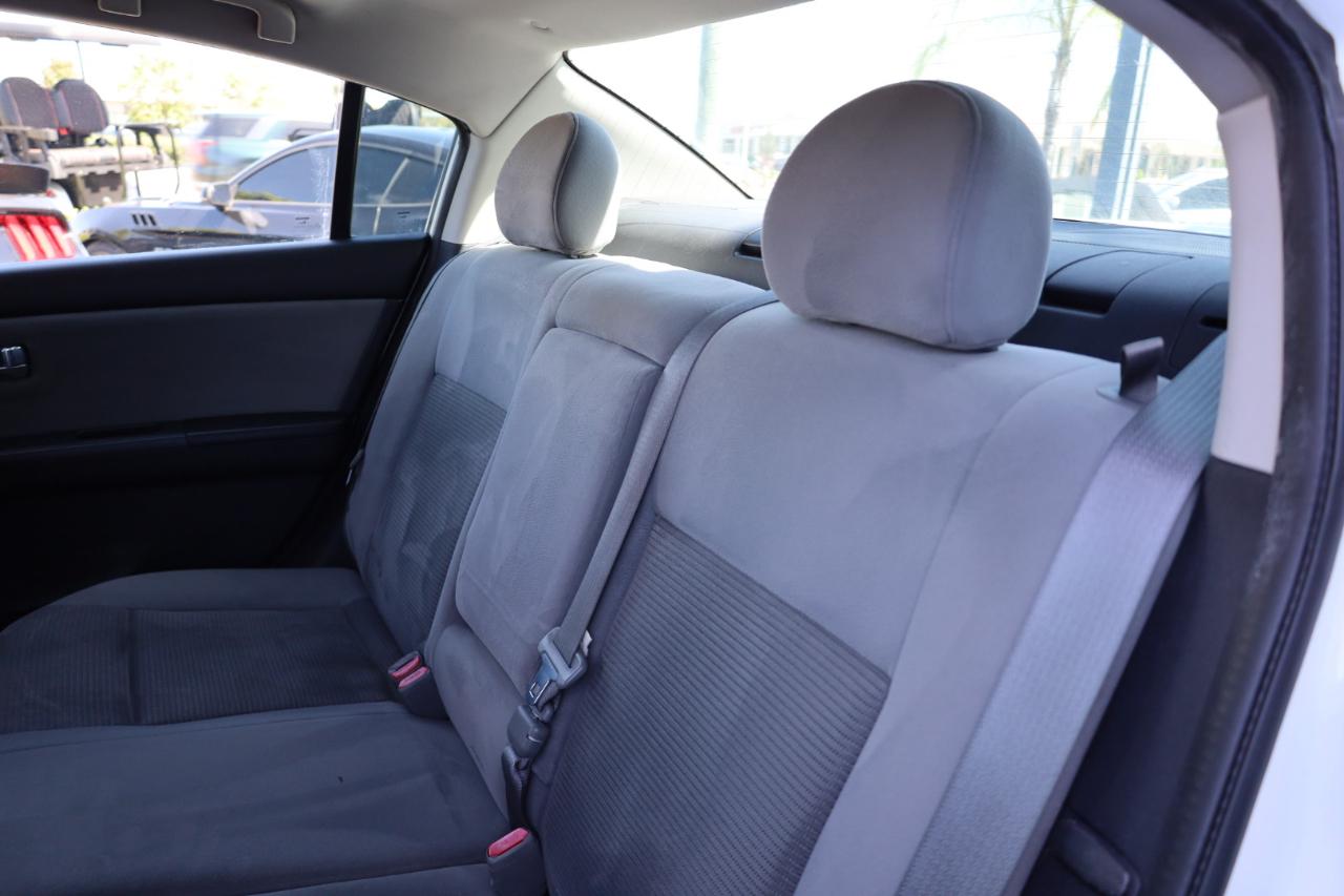 Nissan Sentra 4dr Sdn I4 CVT 2.0 SL 2012