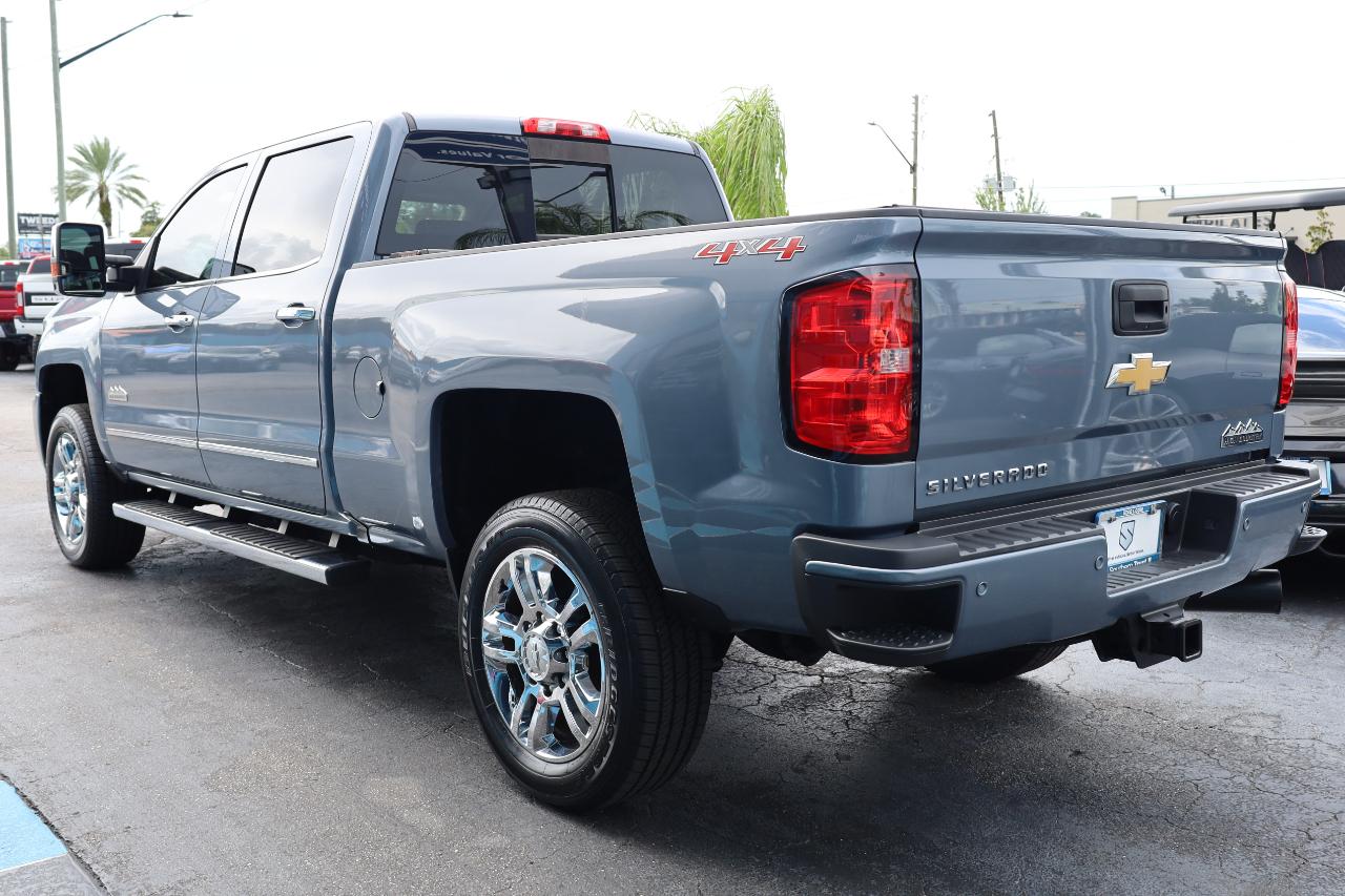 Chevrolet Silverado 2500HD 4WD Crew Cab 153.7" High Country 2016