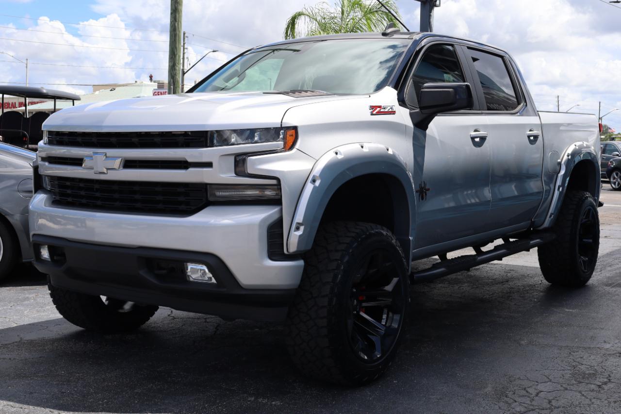 Chevrolet Silverado 1500 4WD Crew Cab 147" RST 2020