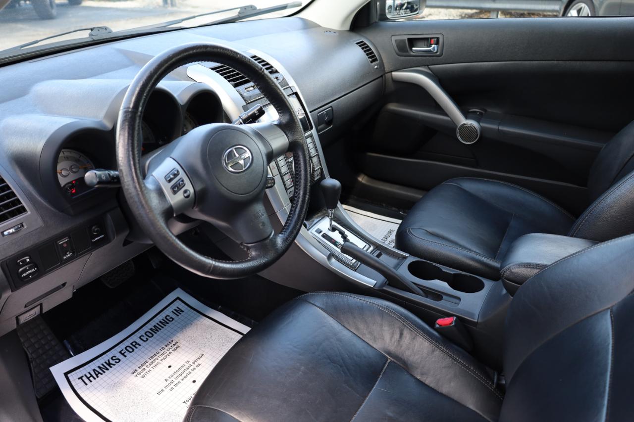 Scion tC 2dr HB Man (Natl) 2009