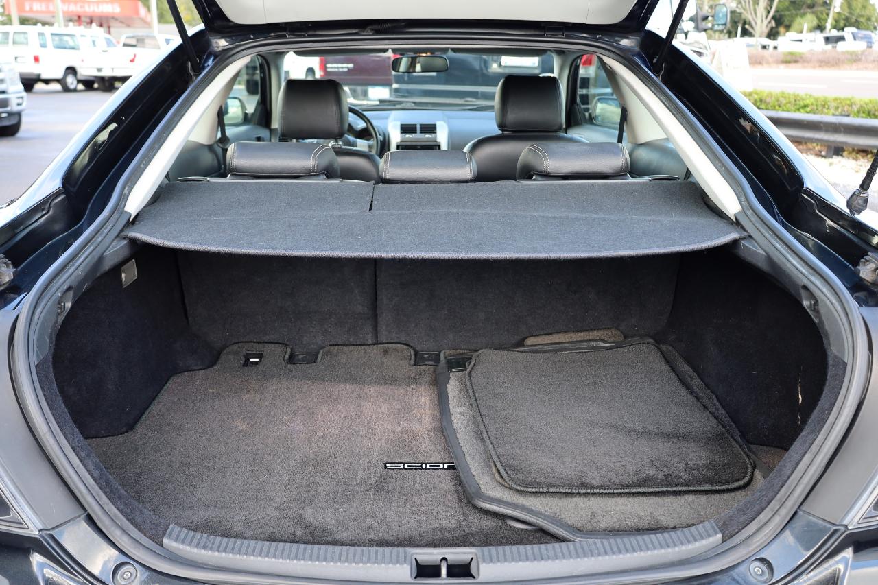 Scion tC 2dr HB Man (Natl) 2009