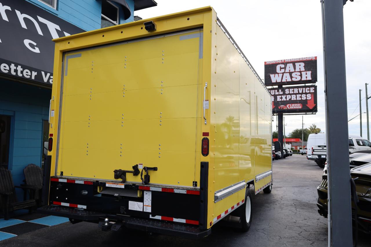 Ford E-Series Cutaway E-350 SRW 138" WB 2022