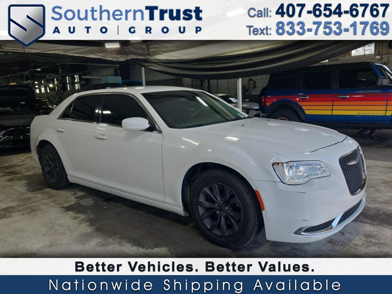 Chrysler 300 4dr Sdn Limited RWD 2015