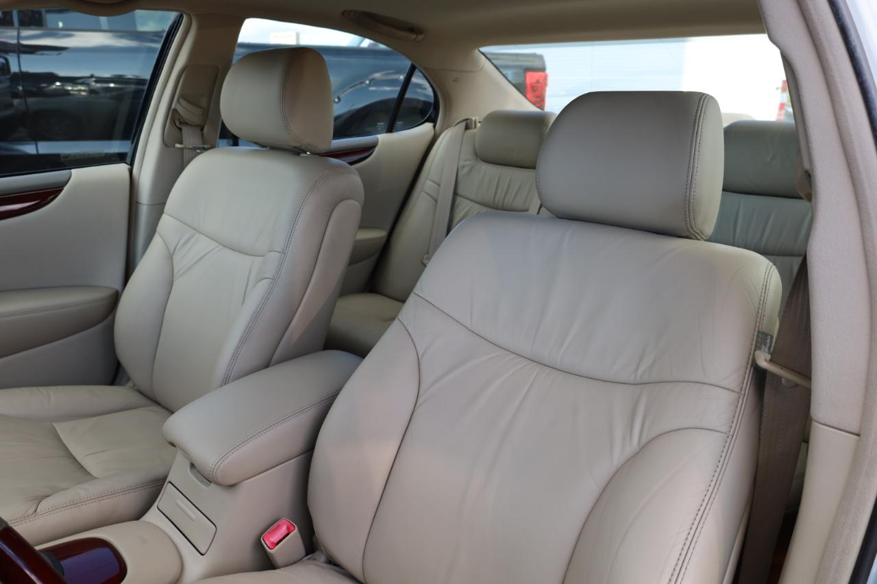 Lexus ES 330 4dr Sdn 2004