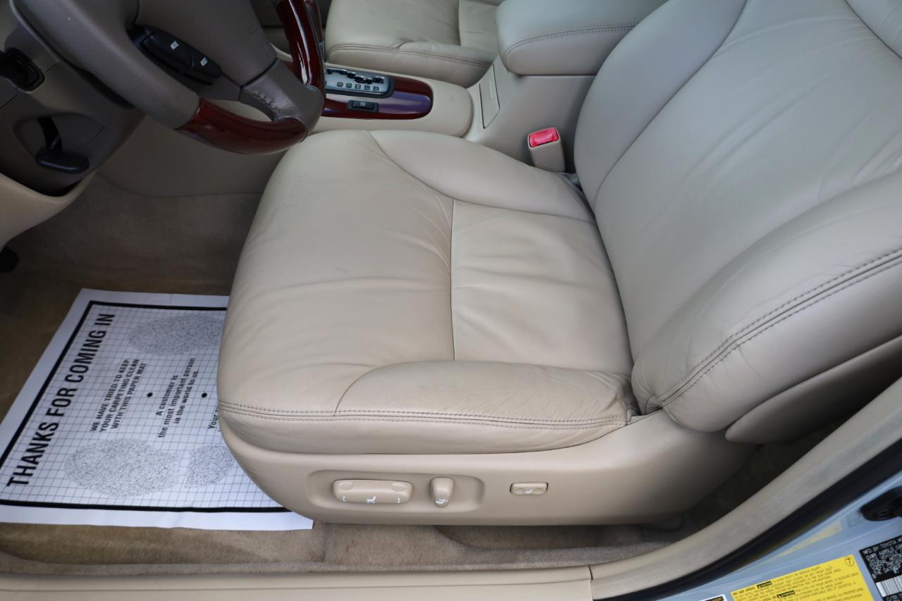 Lexus ES 330 4dr Sdn 2004