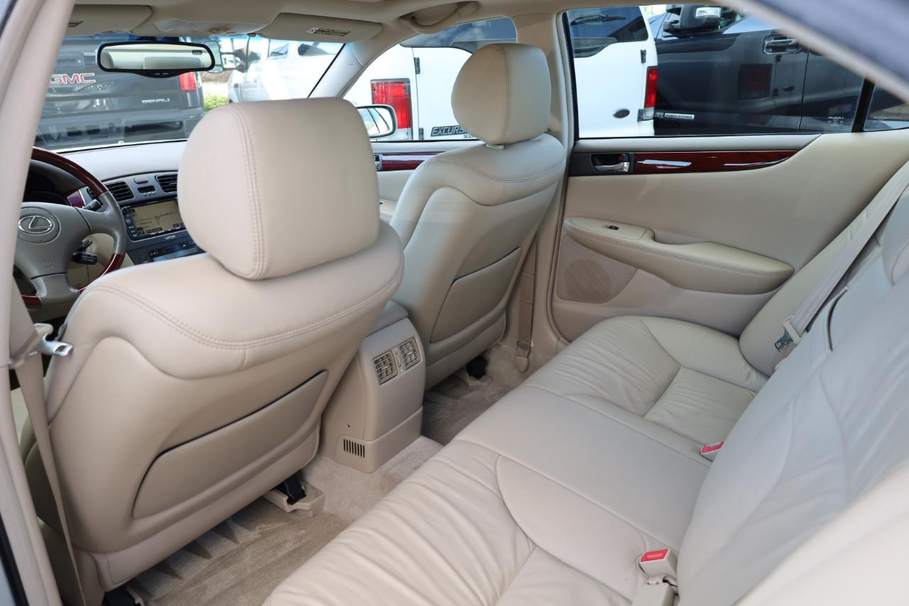 Lexus ES 330 4dr Sdn 2004