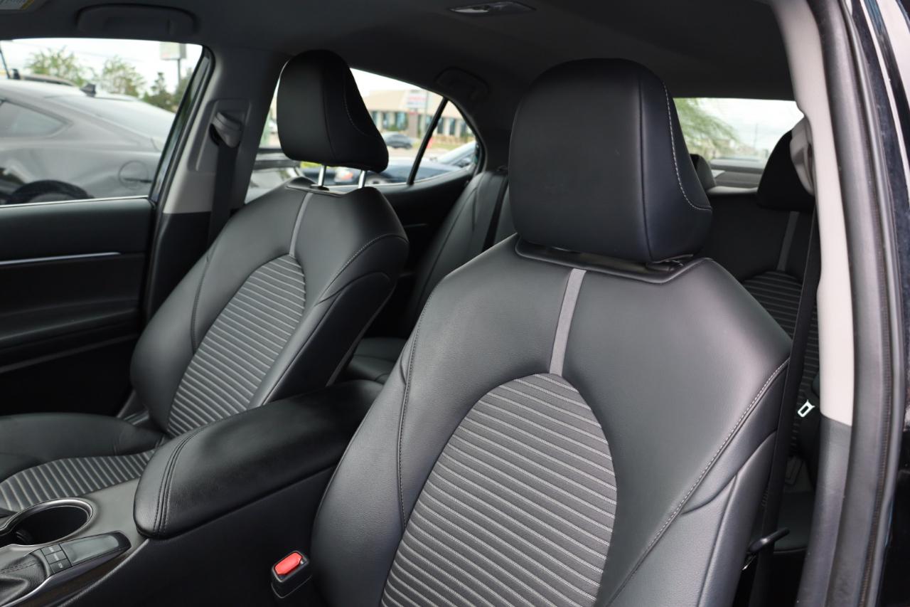 Toyota Camry  2023