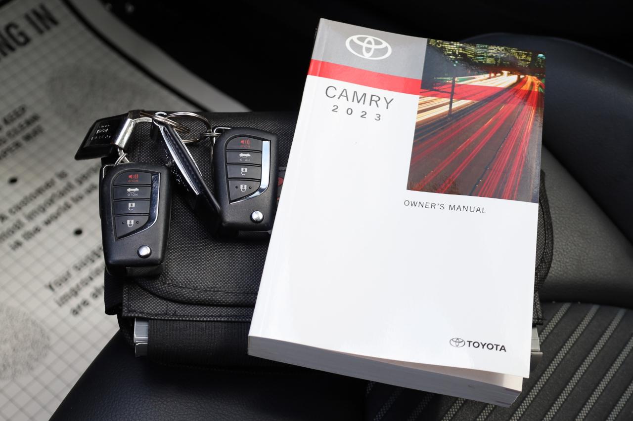 Toyota Camry  2023