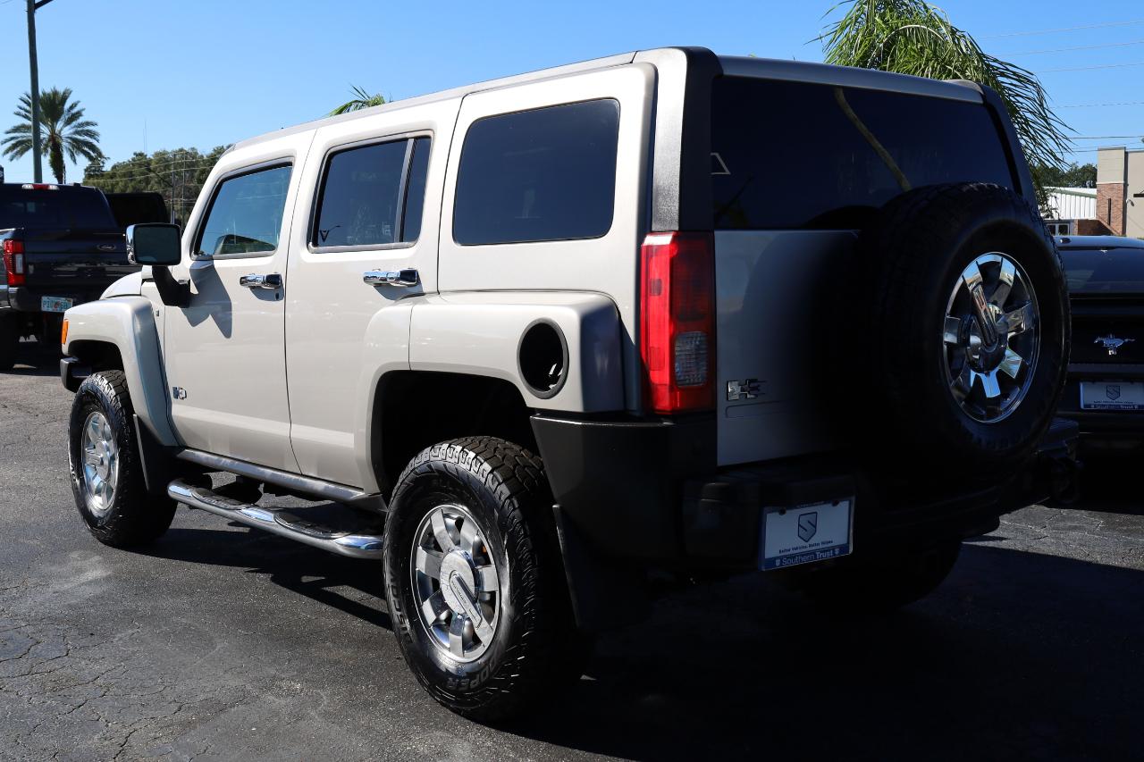 HUMMER H3 4WD 4dr SUV Luxury 2008