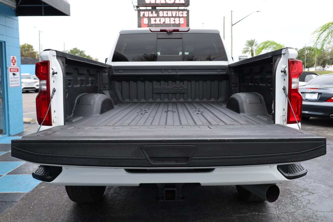 Chevrolet Silverado 2500HD 4WD Crew Cab 159" High Country 2022