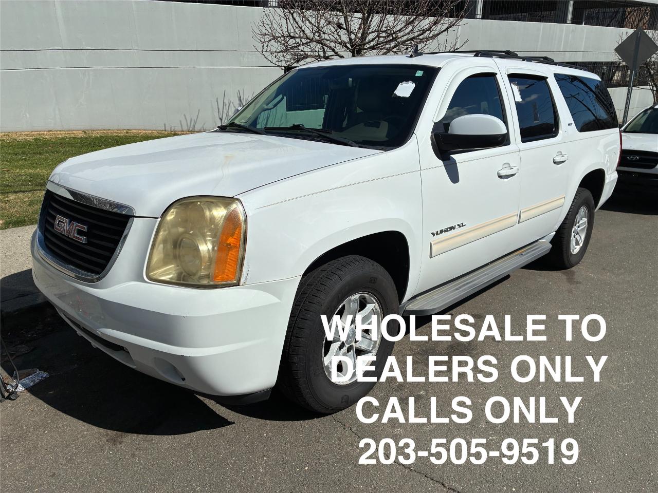 GMC Yukon XL SLT-1 1/2 Ton 4WD 2010