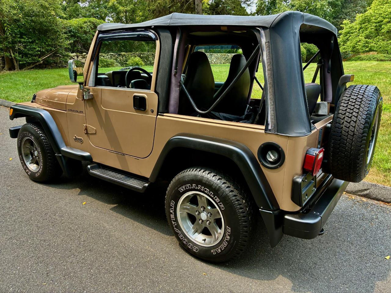 Jeep Wrangler SE 2000