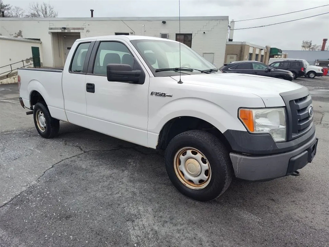 Ford F-150 XL SuperCab 6.5-ft. Bed 4WD 2012 Ford F-150 XL SuperCab 6.5-ft. Bed 4WD 2012