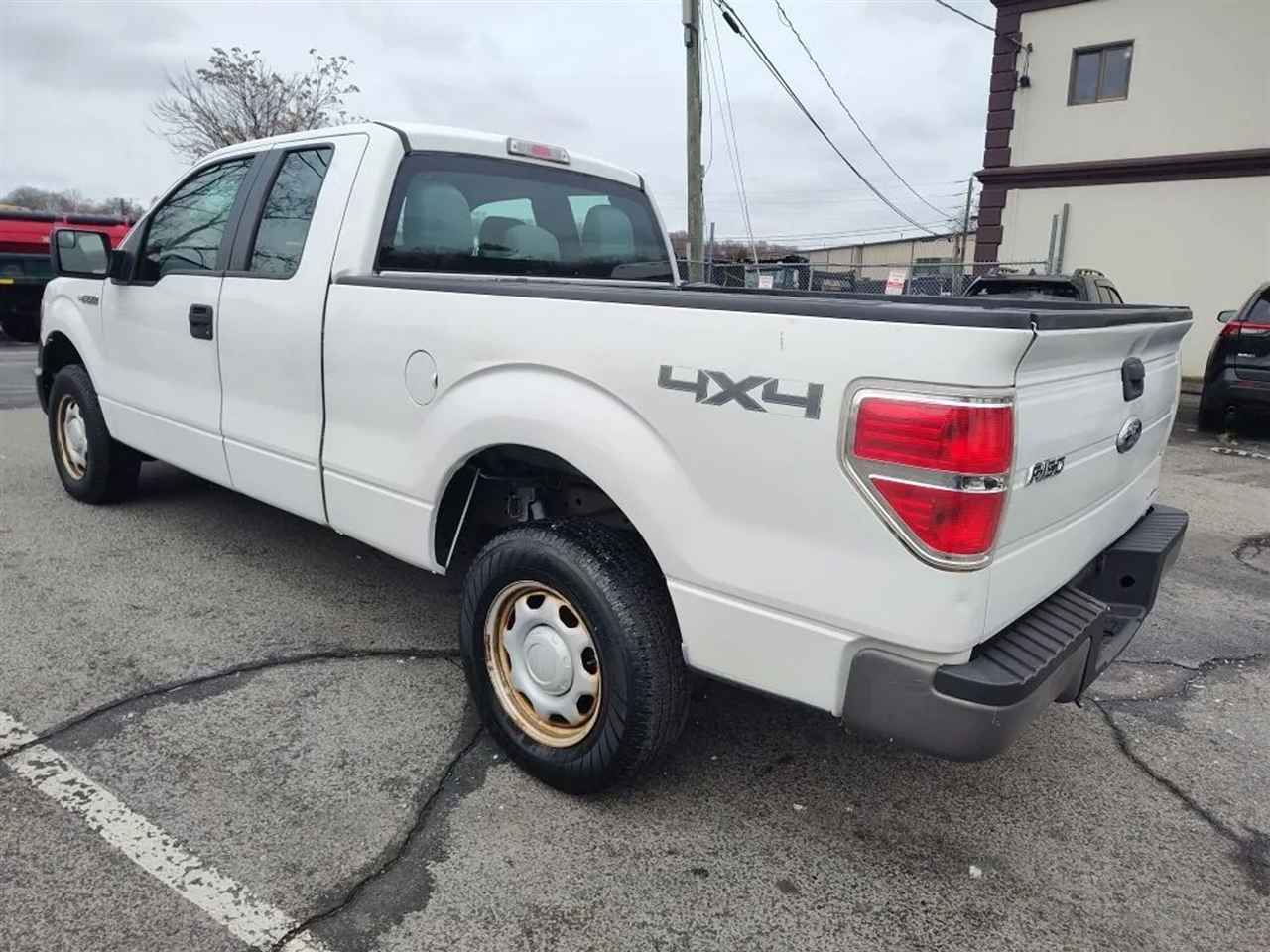 Ford F-150 XL SuperCab 6.5-ft. Bed 4WD 2012 Ford F-150 XL SuperCab 6.5-ft. Bed 4WD 2012