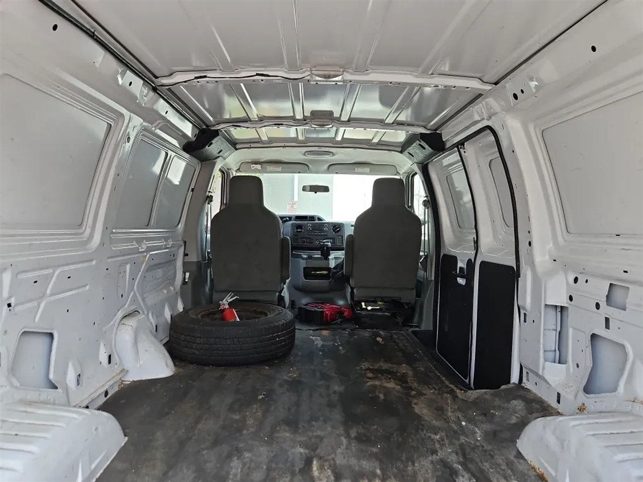 Ford Econoline E-150 2012 Ford Econoline E-150 2012