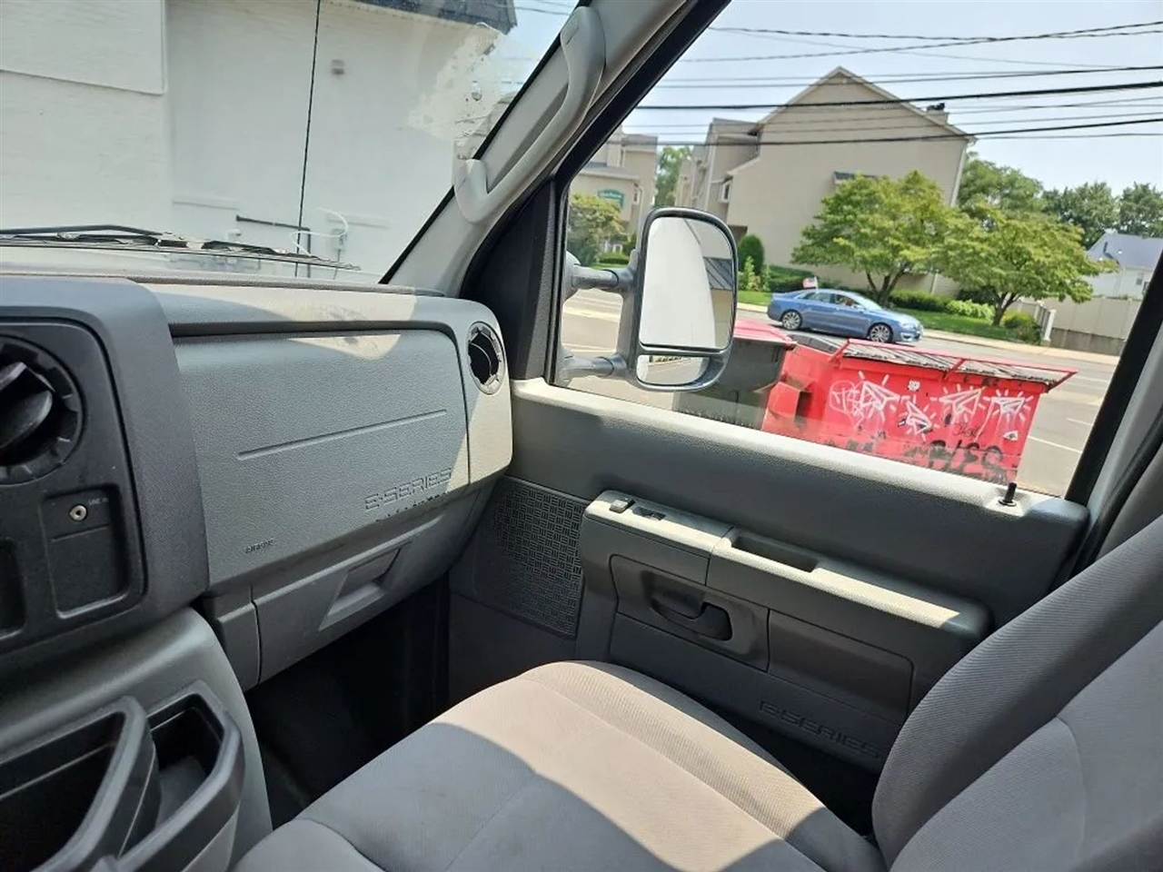 Ford Econoline E-150 2012 Ford Econoline E-150 2012