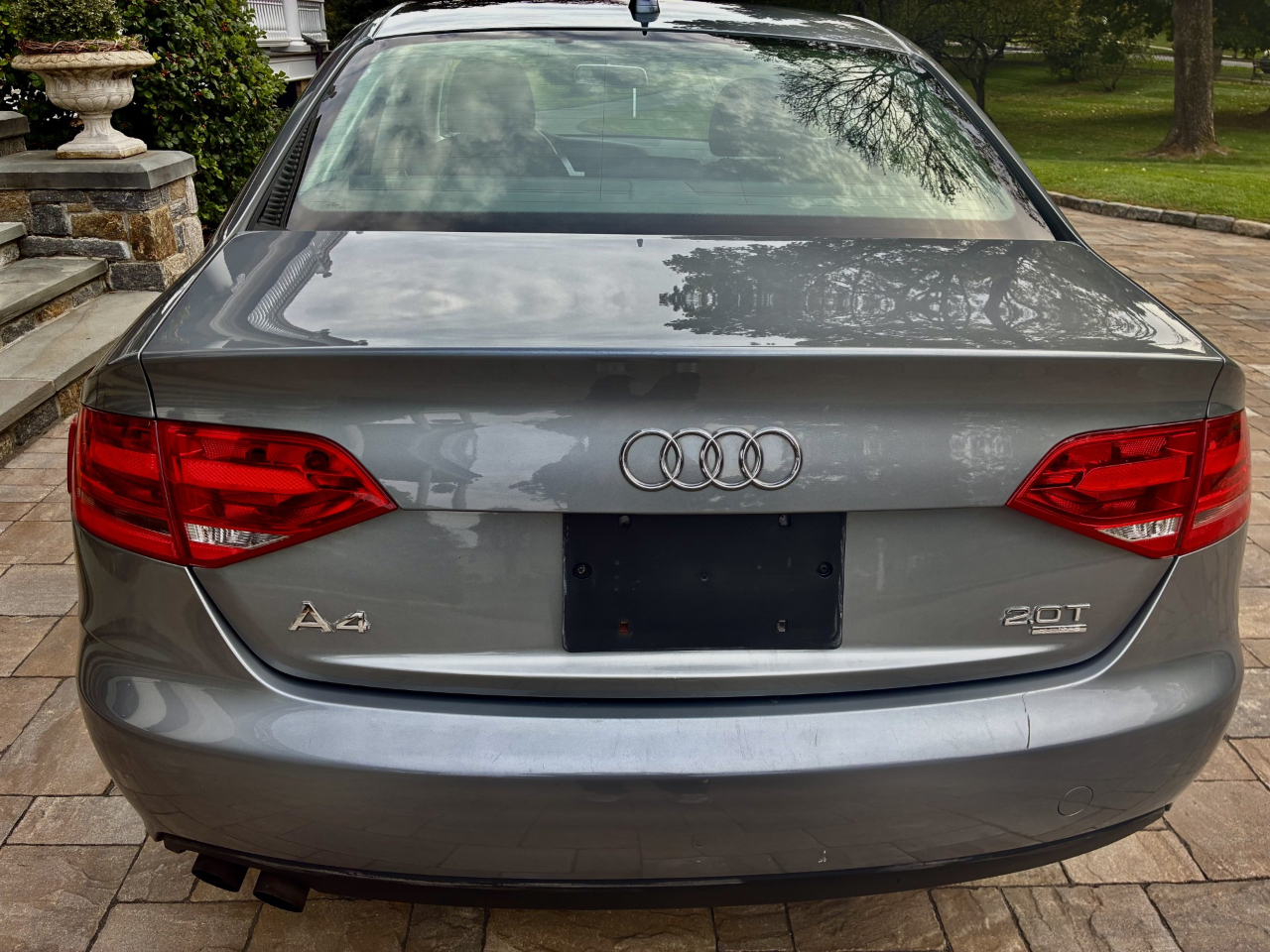 Audi A4 2.0T Sedan quattro Manual 2010 Audi A4 2.0T Sedan quattro Manual 2010