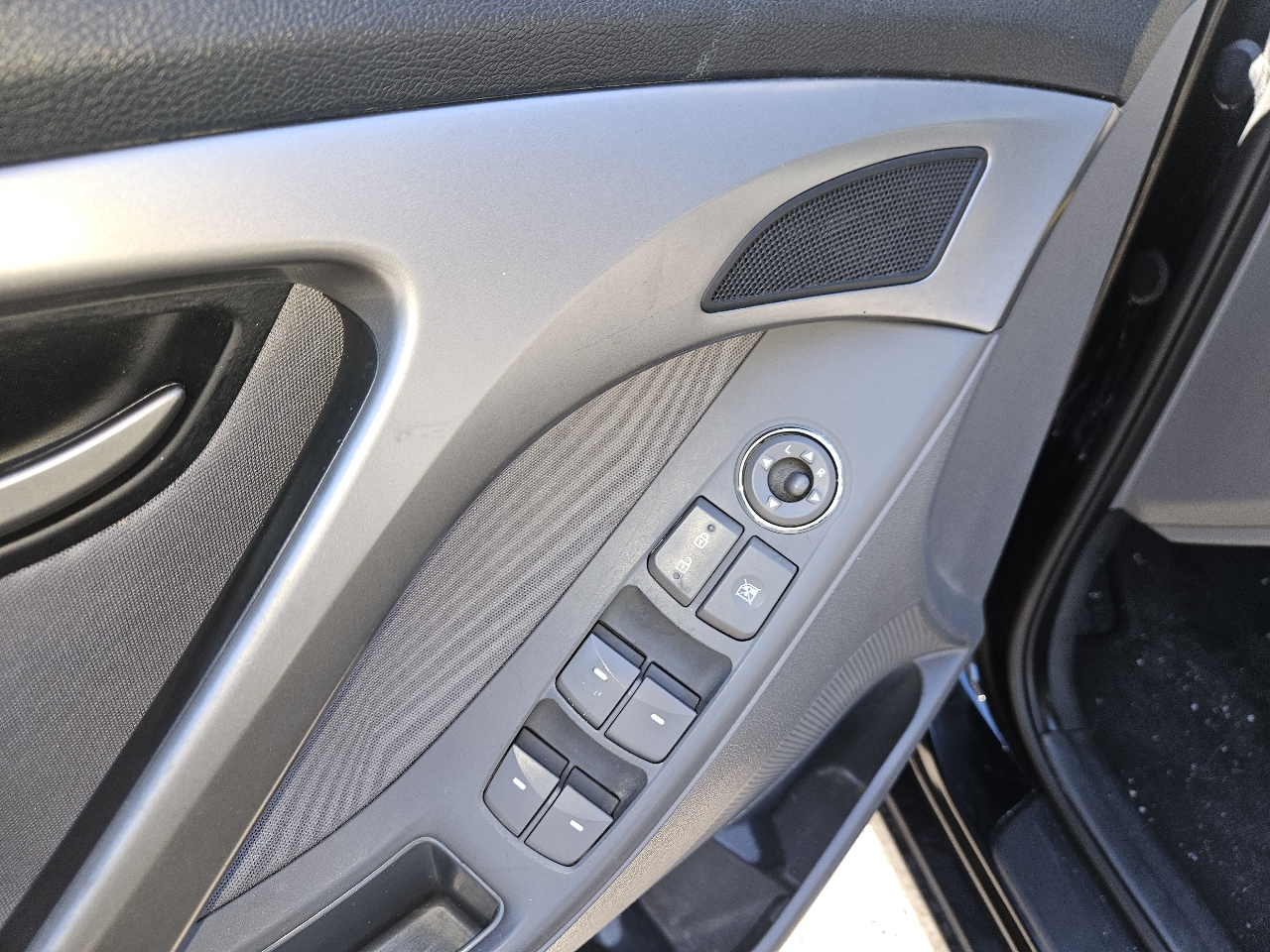 Hyundai Elantra Limited 2013