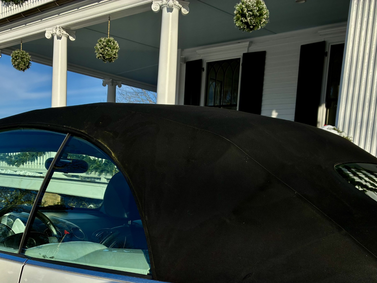 Volkswagen New Beetle 2.5L PZEV Convertible 2010