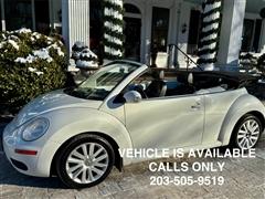 2010 Volkswagen New Beetle 