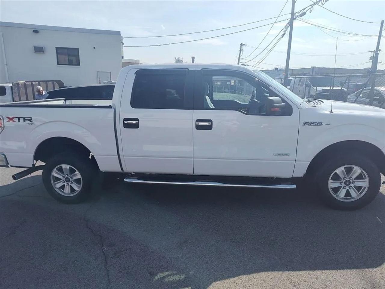 Ford F-150 XLT SuperCrew 5.5-ft. Bed 4WD 2014