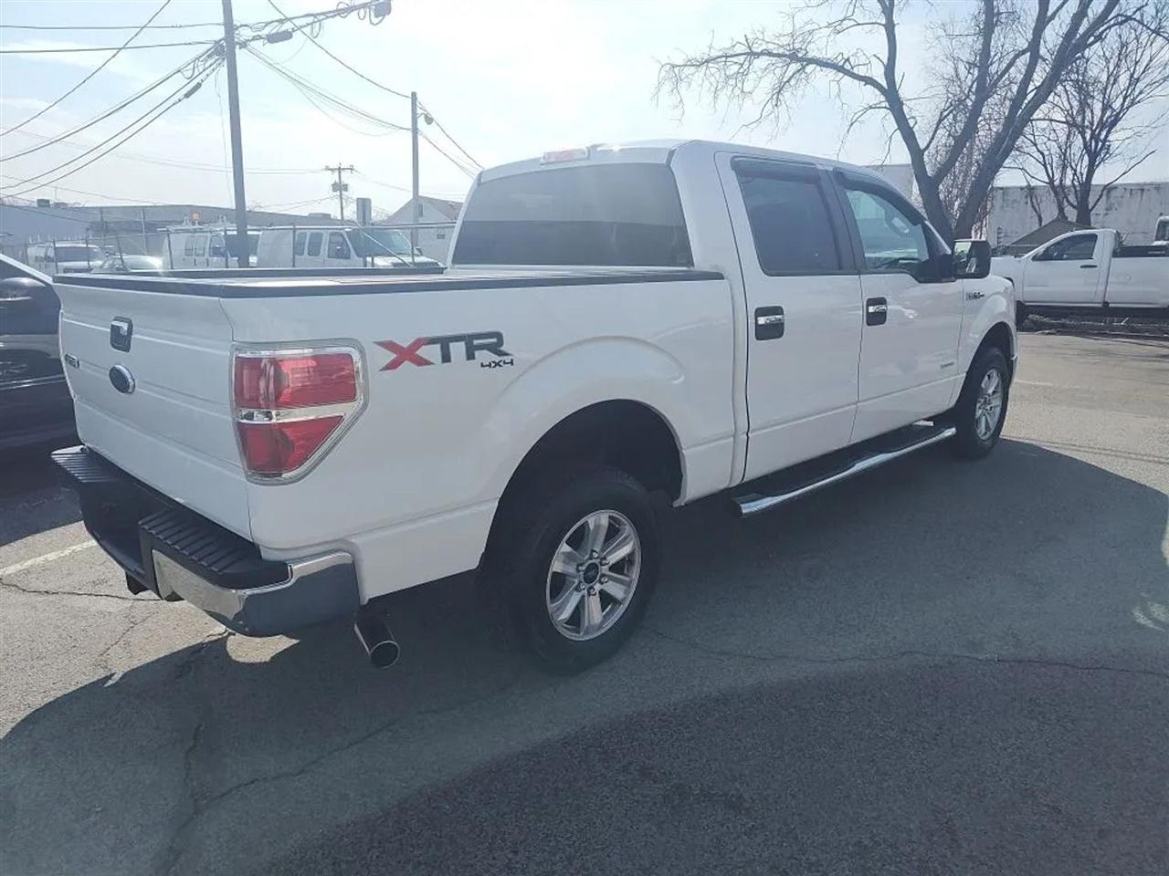 Ford F-150 XLT SuperCrew 5.5-ft. Bed 4WD 2014