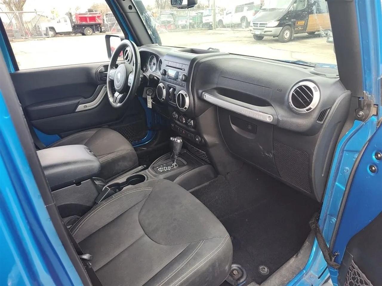 Jeep Wrangler Unlimited Sahara 4WD 2016