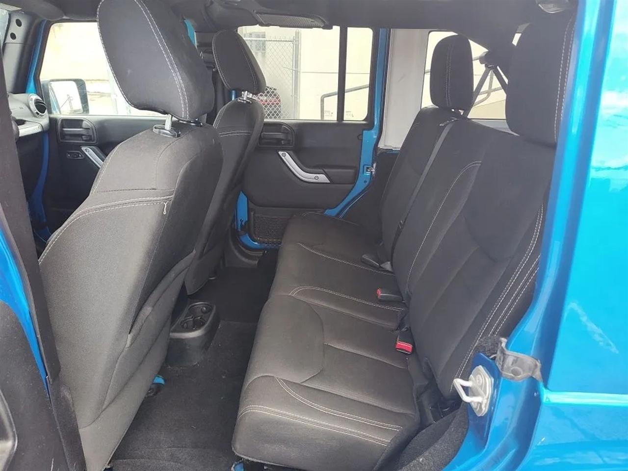 Jeep Wrangler Unlimited Sahara 4WD 2016