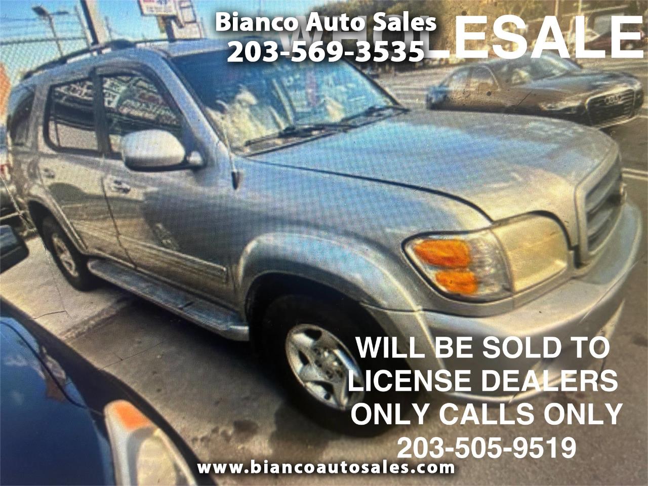 Toyota Sequoia SR5 4WD 2002