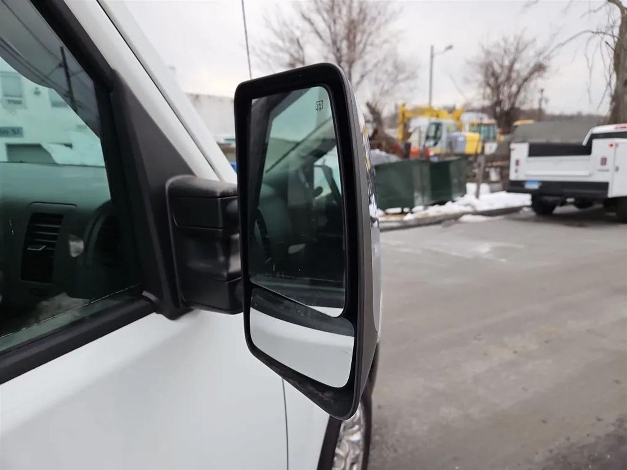 Nissan NV Cargo 2500 HD S V8 High Roof 2017