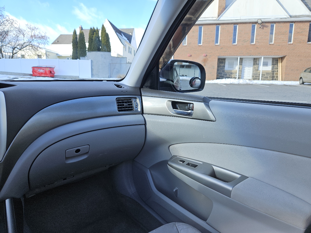 Subaru Forester 2.5X Limited 2010