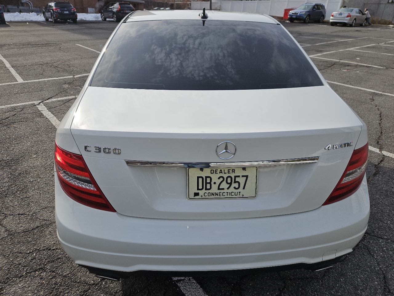 Mercedes-Benz C-Class C300 4MATIC Luxury Sedan 2012