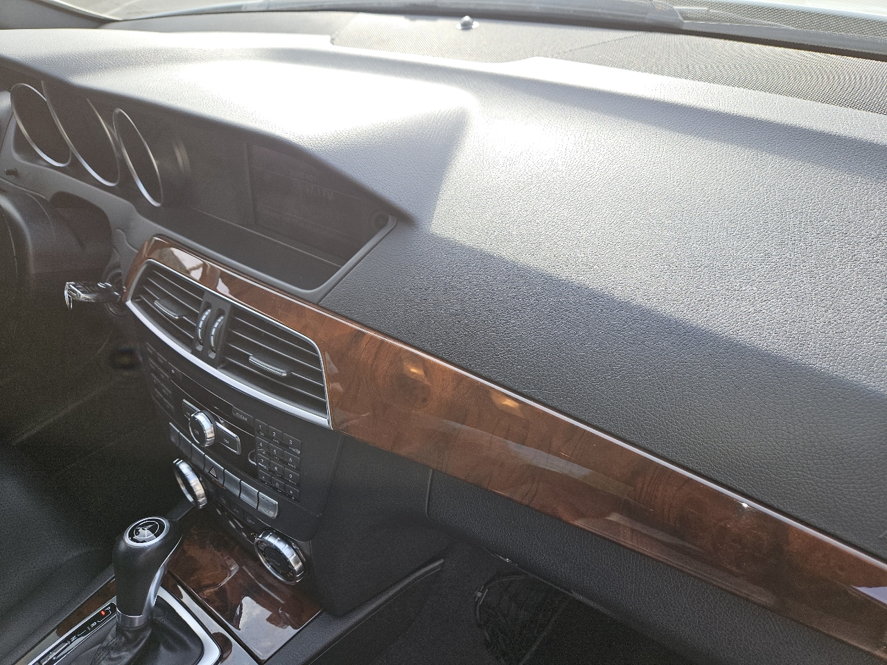 Mercedes-Benz C-Class C300 4MATIC Luxury Sedan 2012