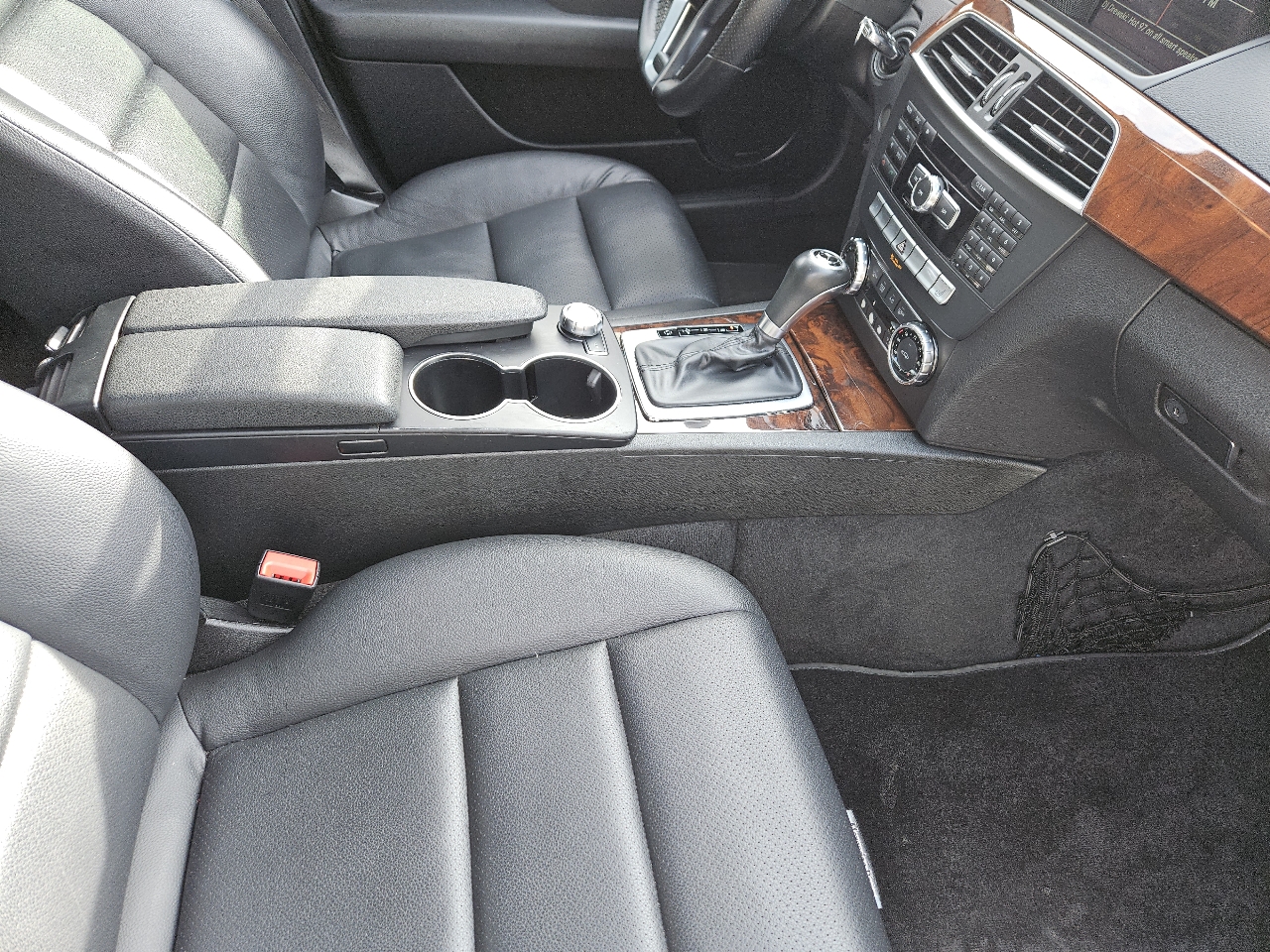 Mercedes-Benz C-Class C300 4MATIC Luxury Sedan 2012