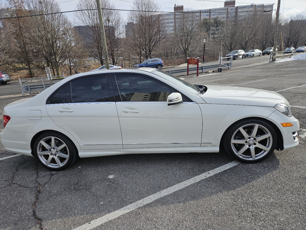Mercedes-Benz C-Class C300 4MATIC Luxury Sedan 2012