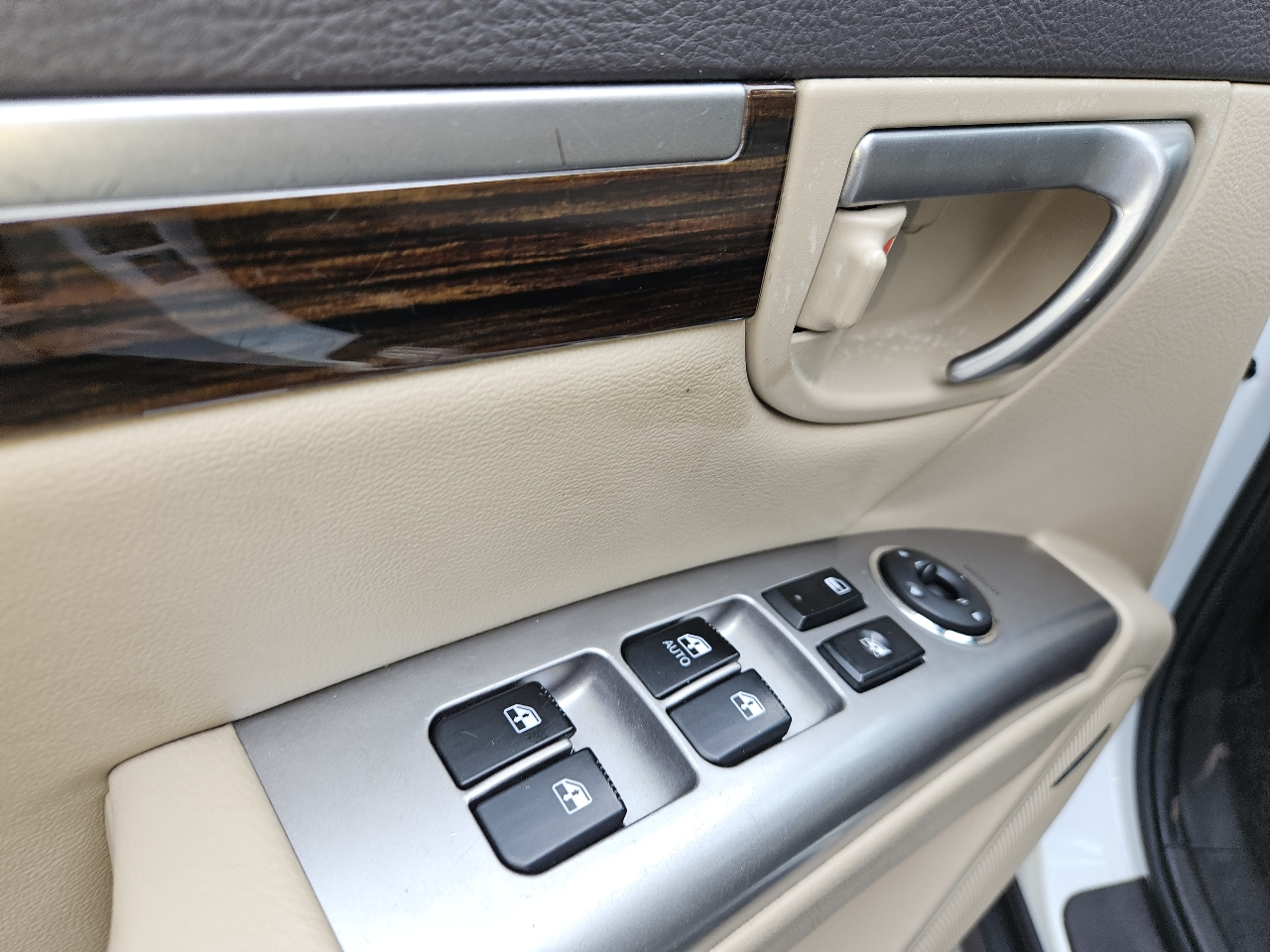 Hyundai Santa Fe Limited 2.4 FWD 2011