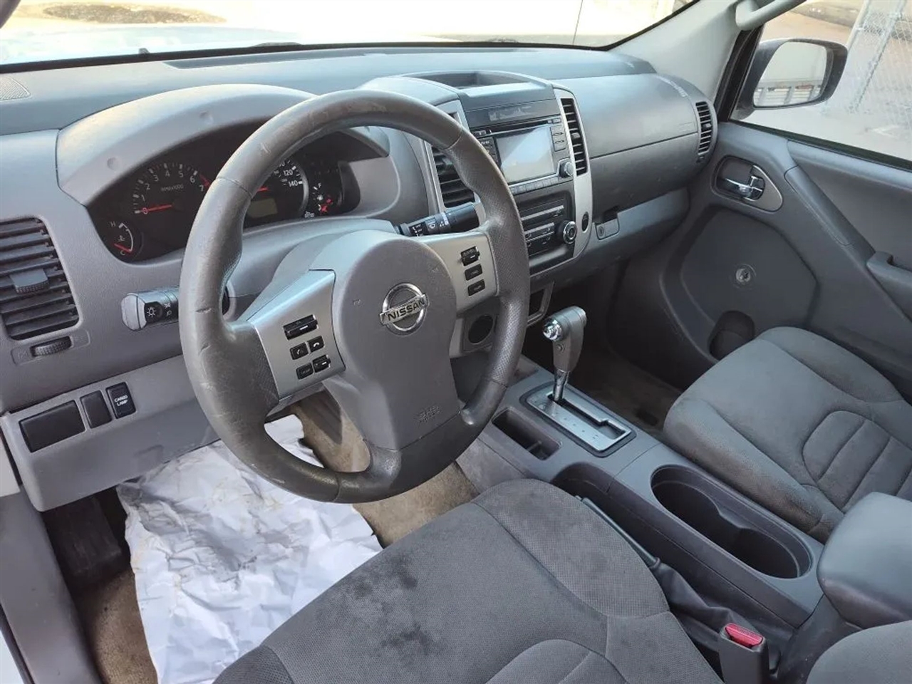 Nissan Frontier S King Cab I4 5MT 2WD 2017