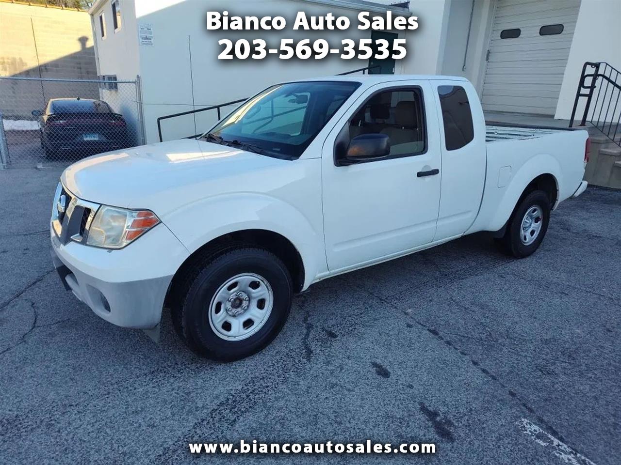 Nissan Frontier S King Cab I4 5MT 2WD 2017