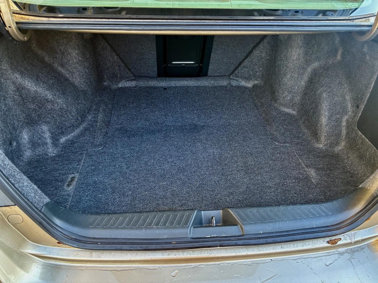 Honda Accord LX sedan AT 2006