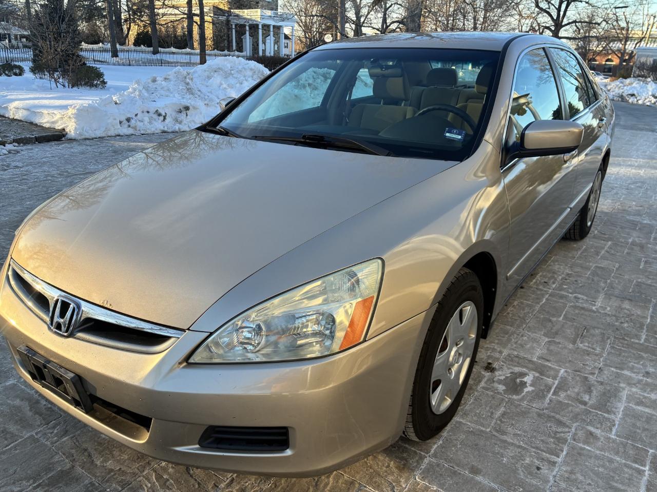 Honda Accord LX sedan AT 2006