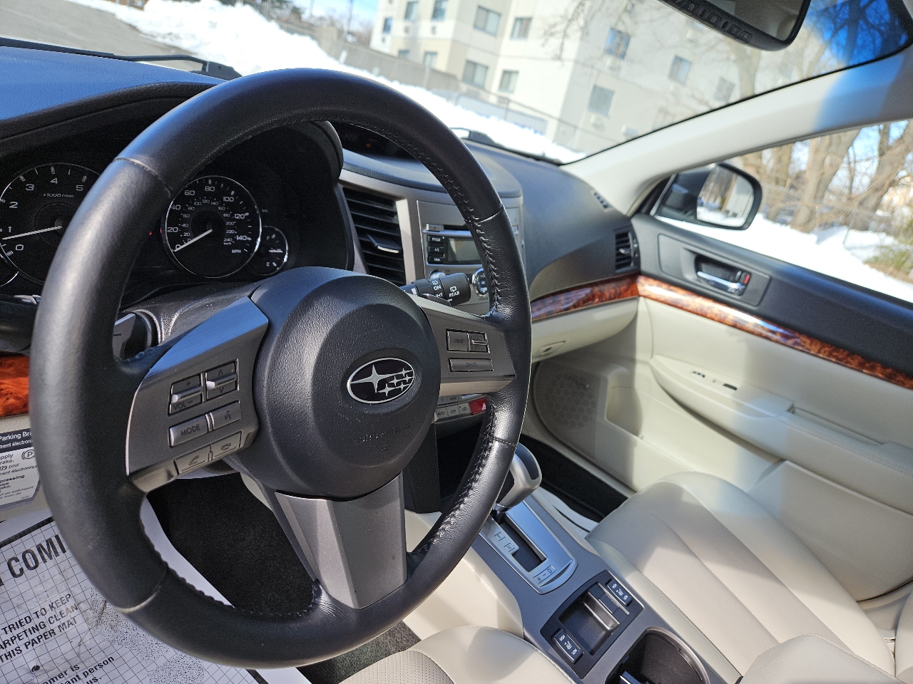 Subaru Outback 2.5i Limited 2011