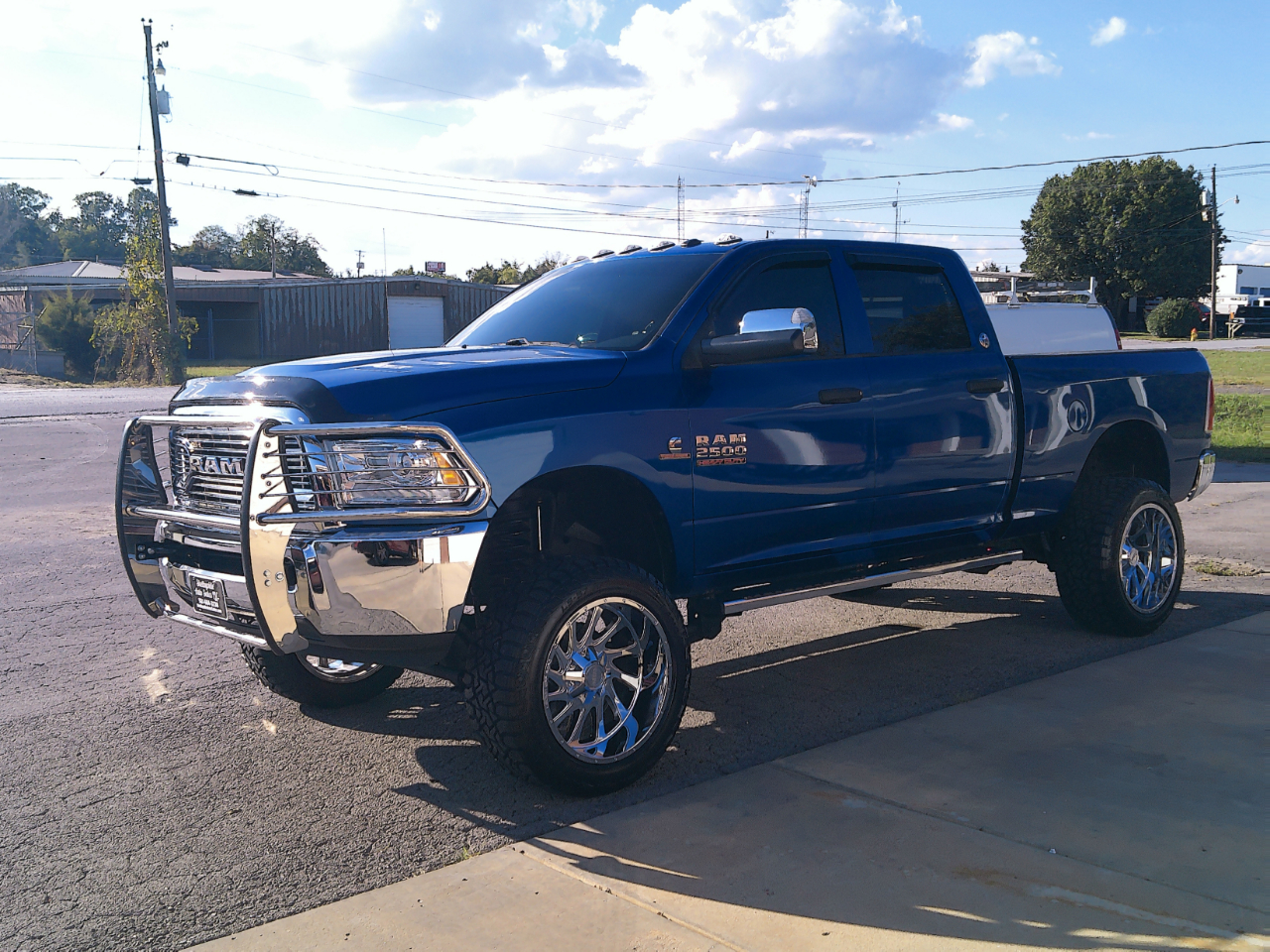 2018 Ram 2500 Tradesman photo 2