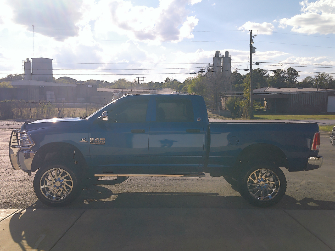 2018 Ram 2500 Tradesman photo 3