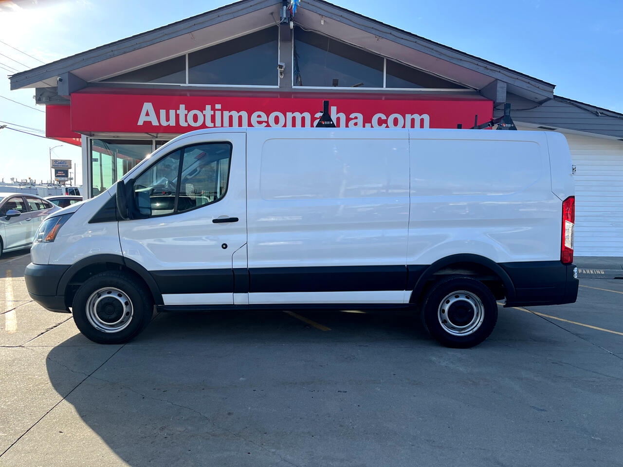 2018 Ford Transit 250 Van Low Roof w/Sliding Pass. 130-in. WB