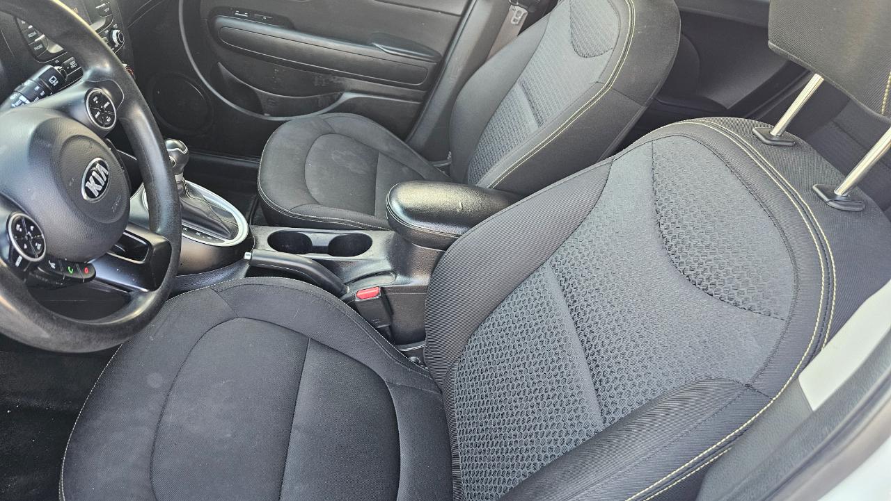 Kia Soul + w/Signature 2.0 Special Edition 2016