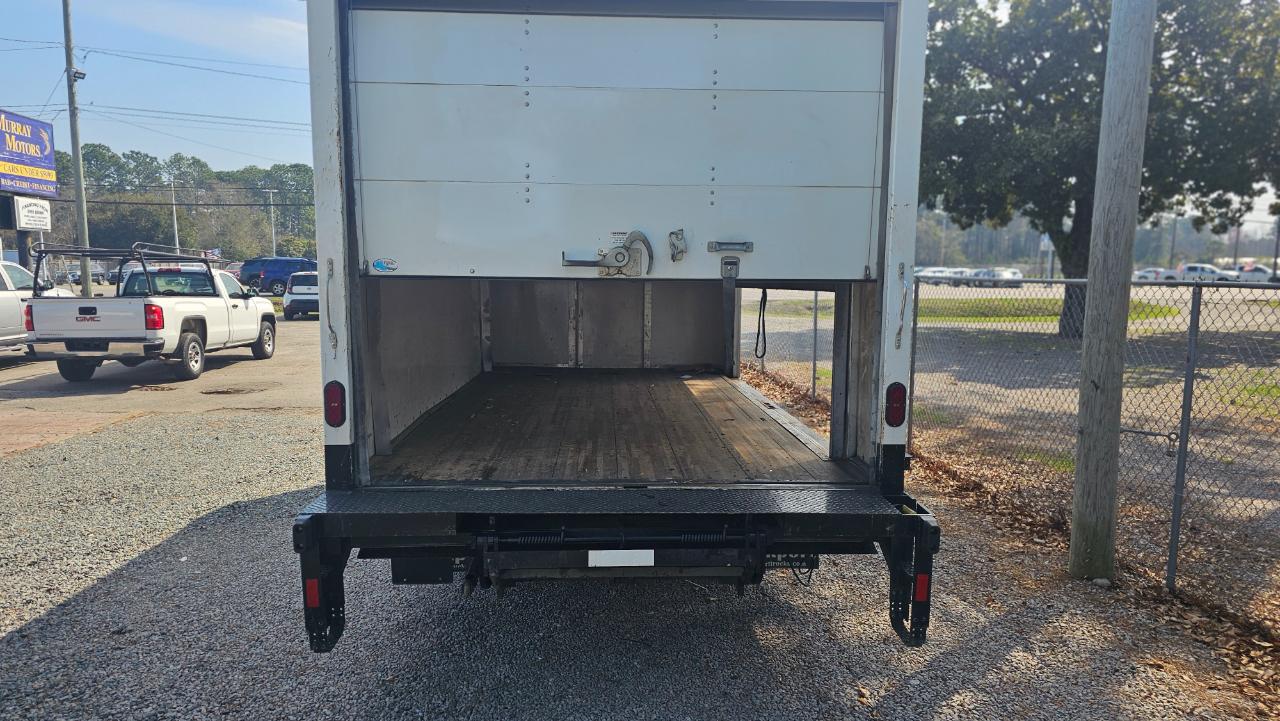 Ford Econoline E-450 2022