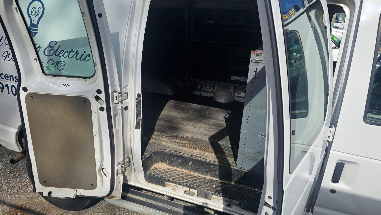 Ford Econoline E-250 2014